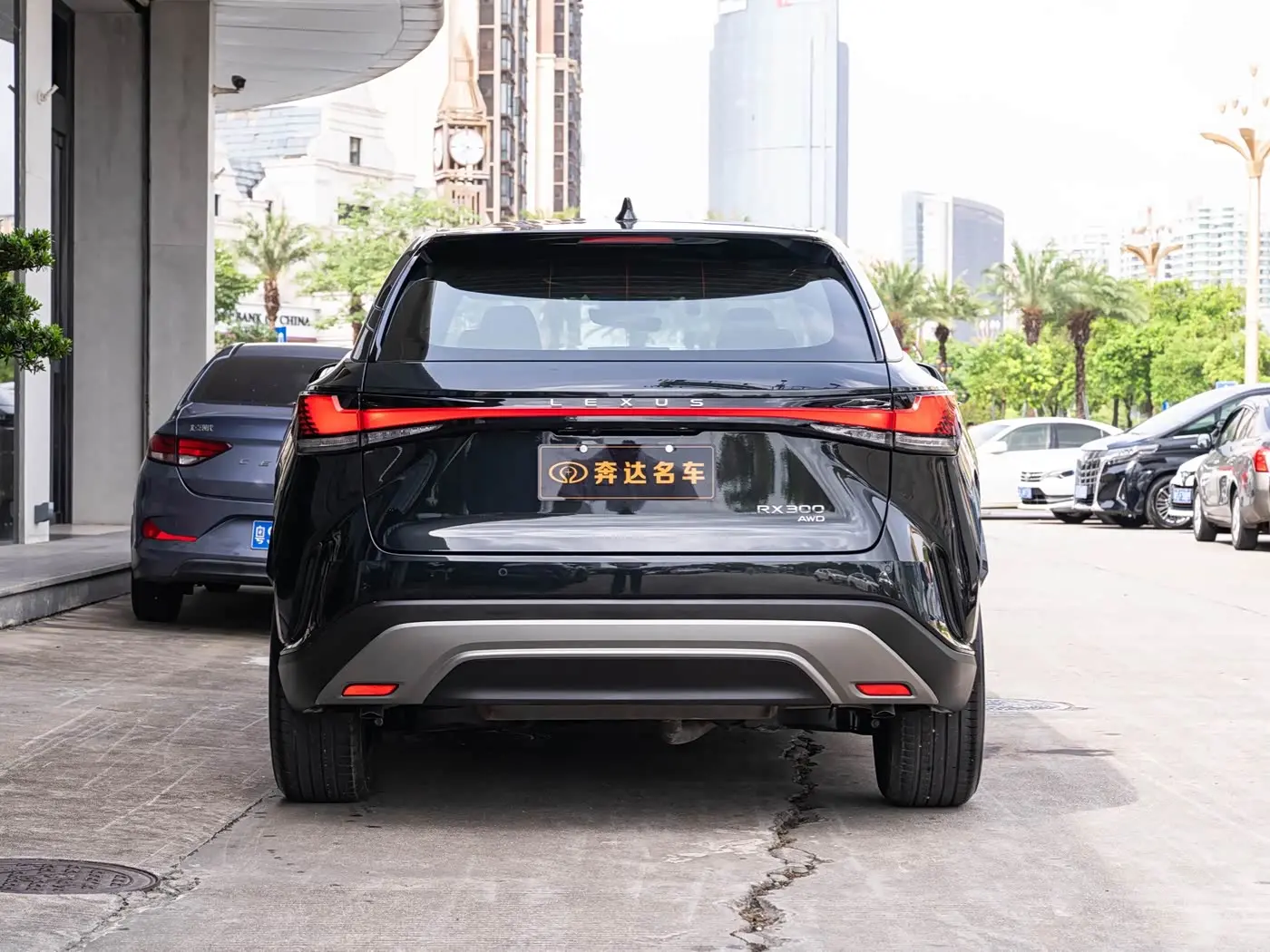 Lexus RX 2025 — Photo 5/20