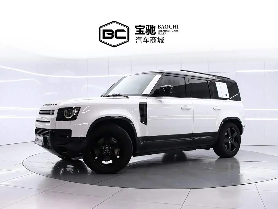 Land Rover Defender 2022 — Фото 1/19