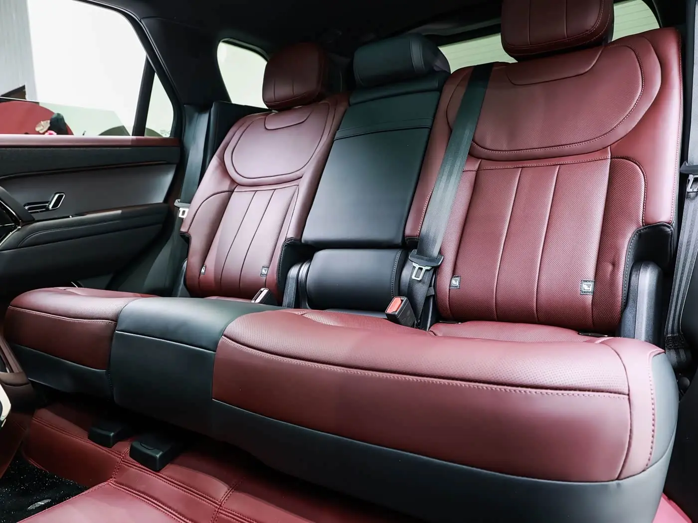 Land Rover Range Rover Sport 2025 — Фото 11/20