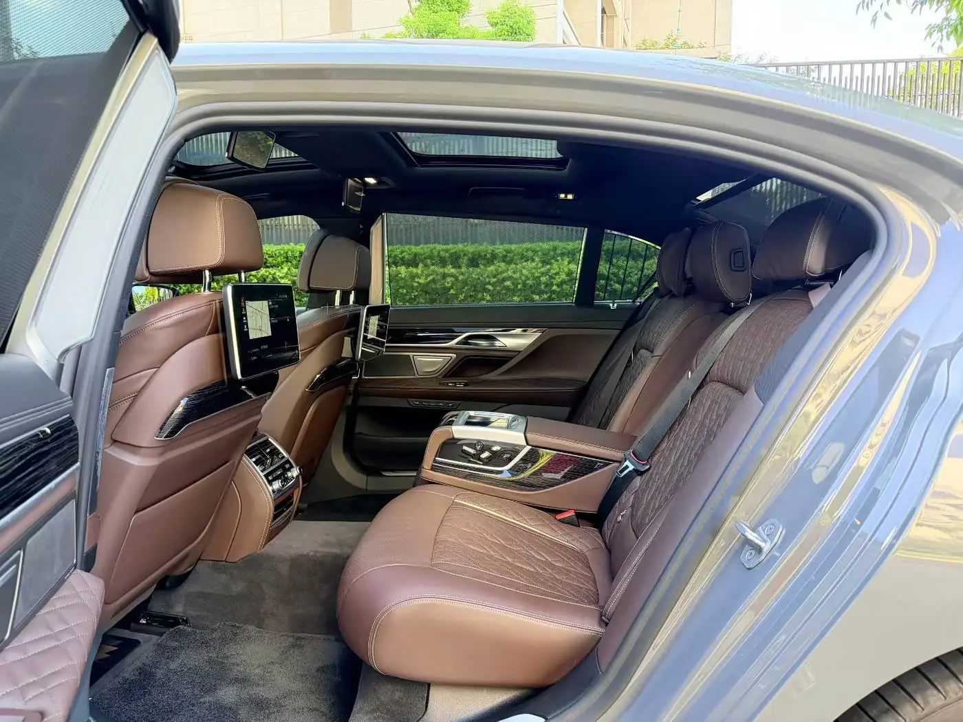 BMW 7 Series 2021 — Photo 12/15