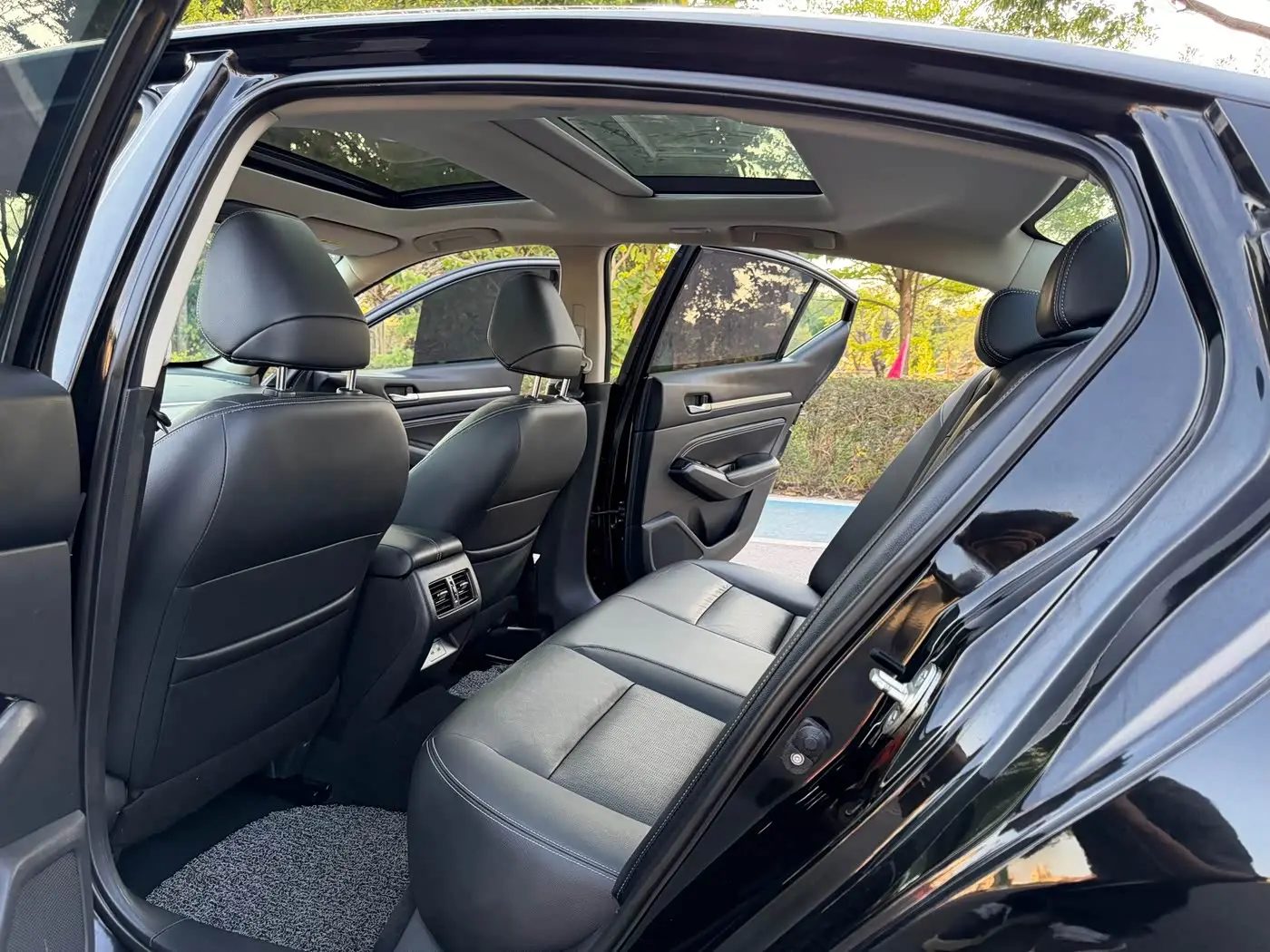 Nissan Teana 2023 — Photo 10/11