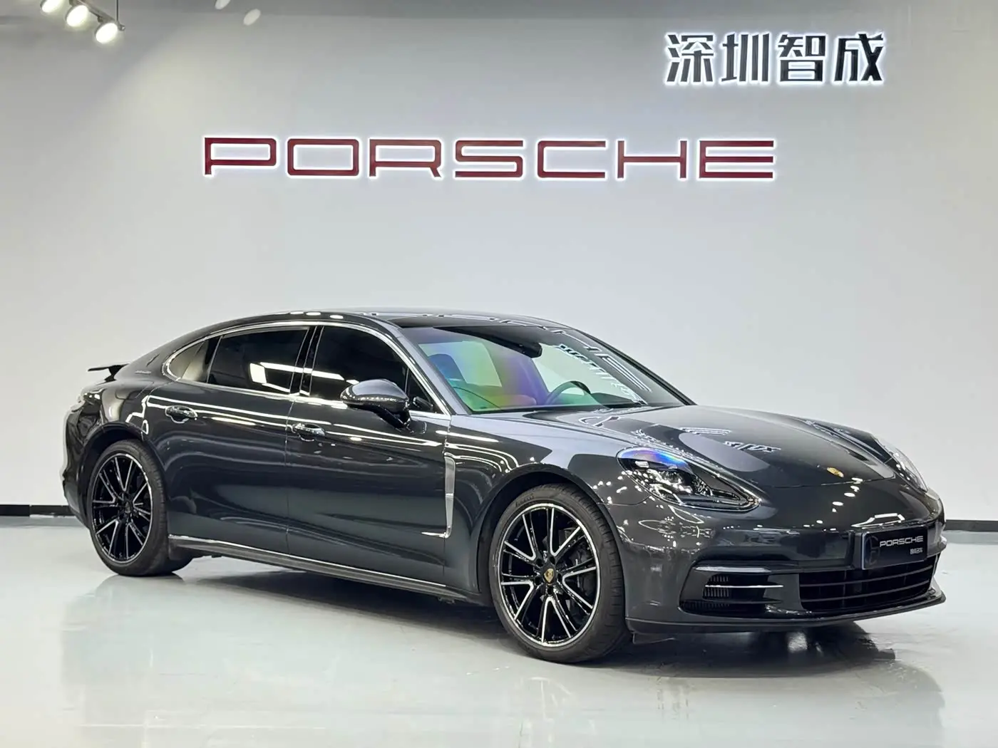 Porsche Panamera 2020 — Фото 3/20