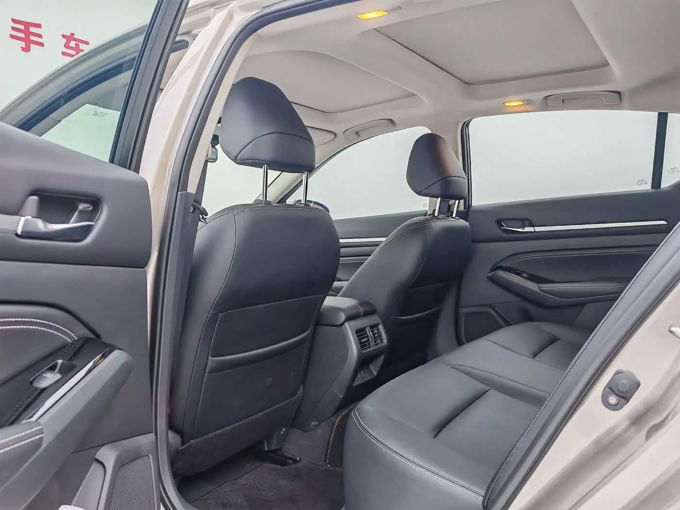 Nissan Teana 2023 — Photo 12/20