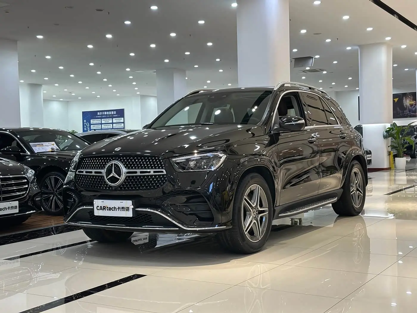 Mercedes-Benz GLE 2024 — Photo 1/16