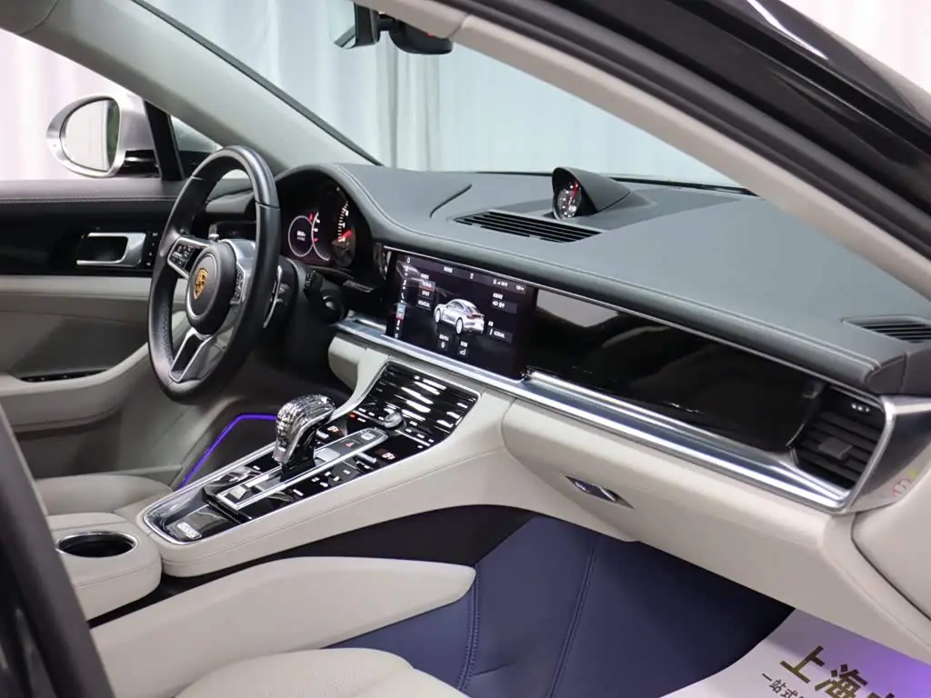Porsche Panamera 2021 — Фото 19/20