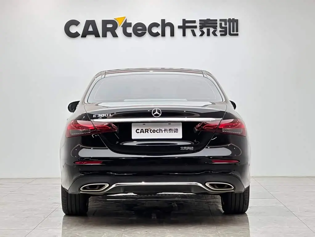 Mercedes-Benz E-Class 2024 — Фото 4/16
