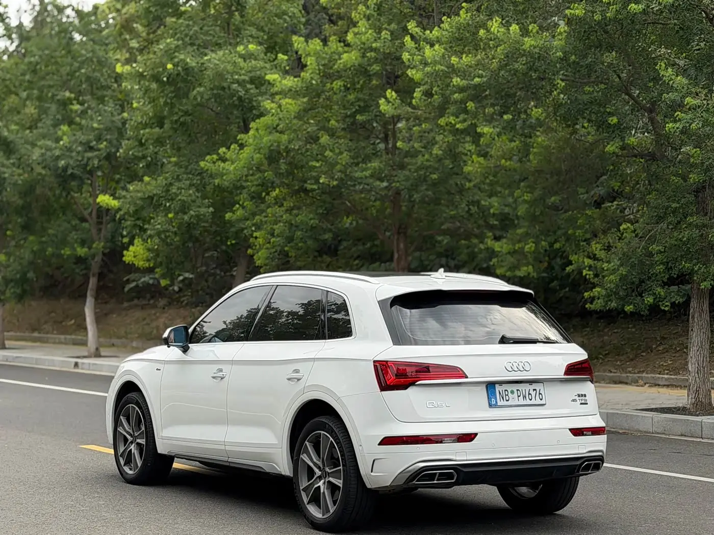 Audi Q5L 2021 — Photo 13/15