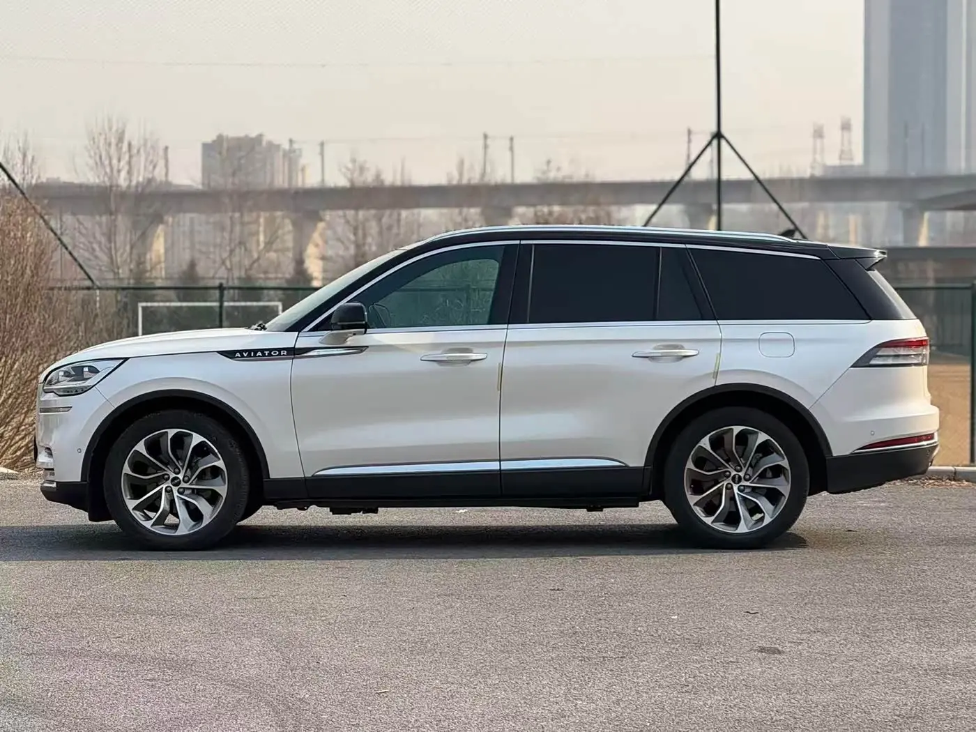Lincoln Aviator 2021 — Photo 3/12