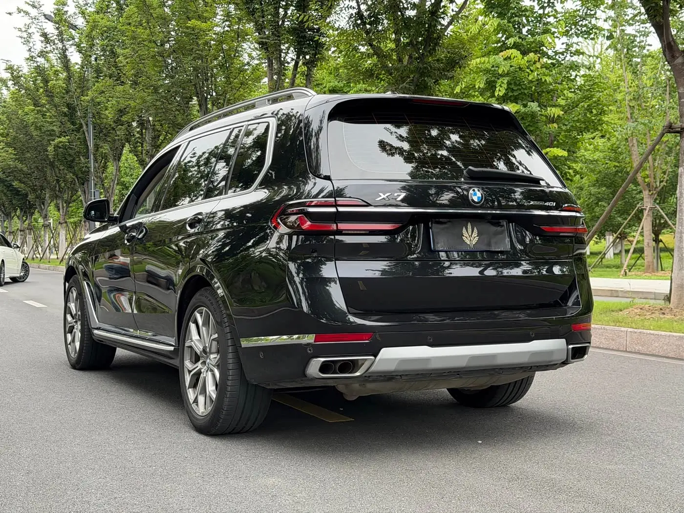 BMW X7 2023 — Фото 16/16