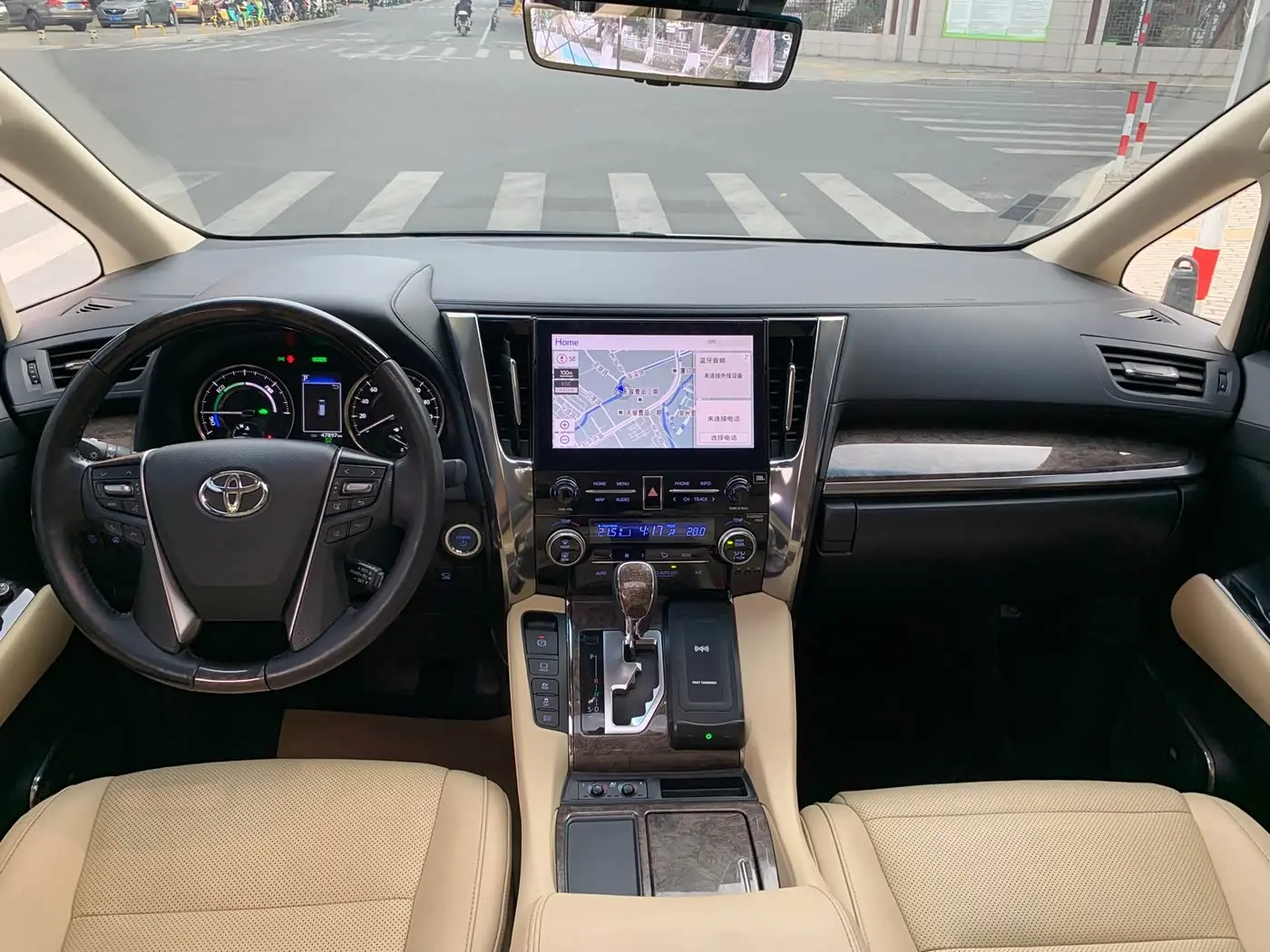 Toyota Alphard 2022 — Photo 5/13
