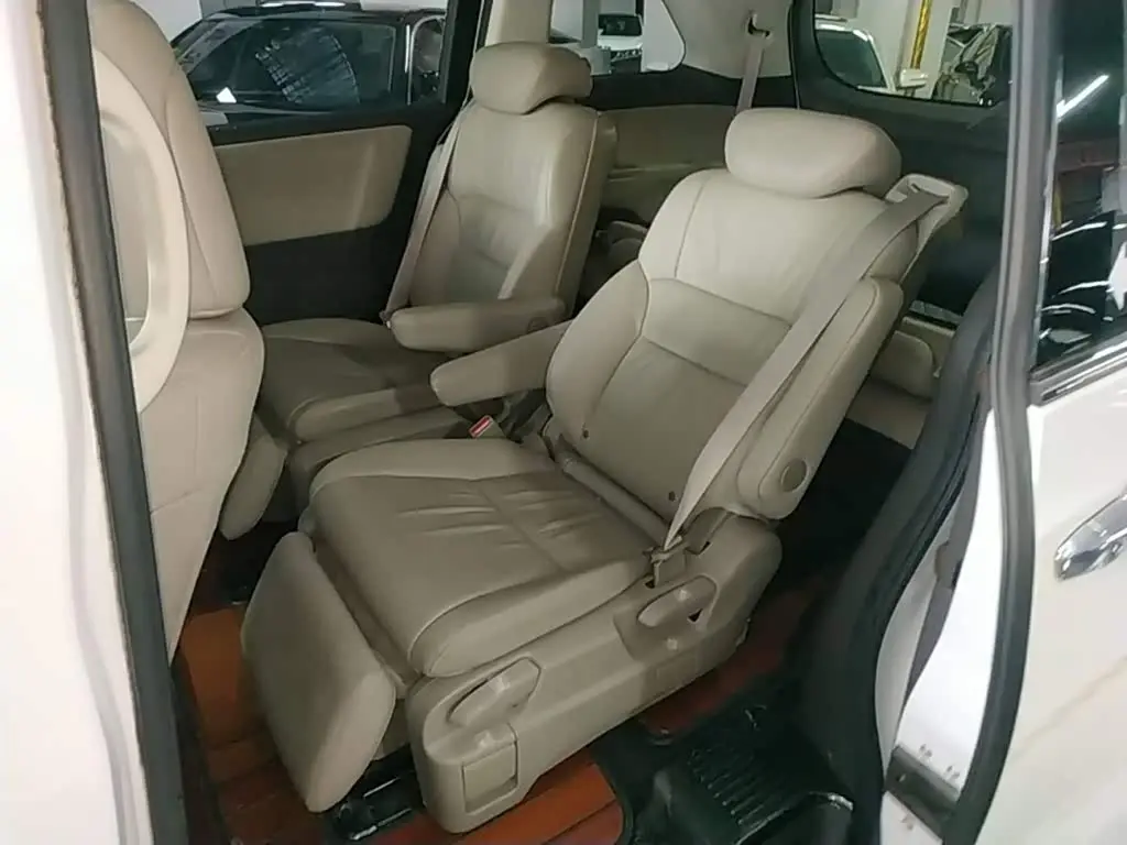 Honda Odyssey 2018 — Фото 17/20