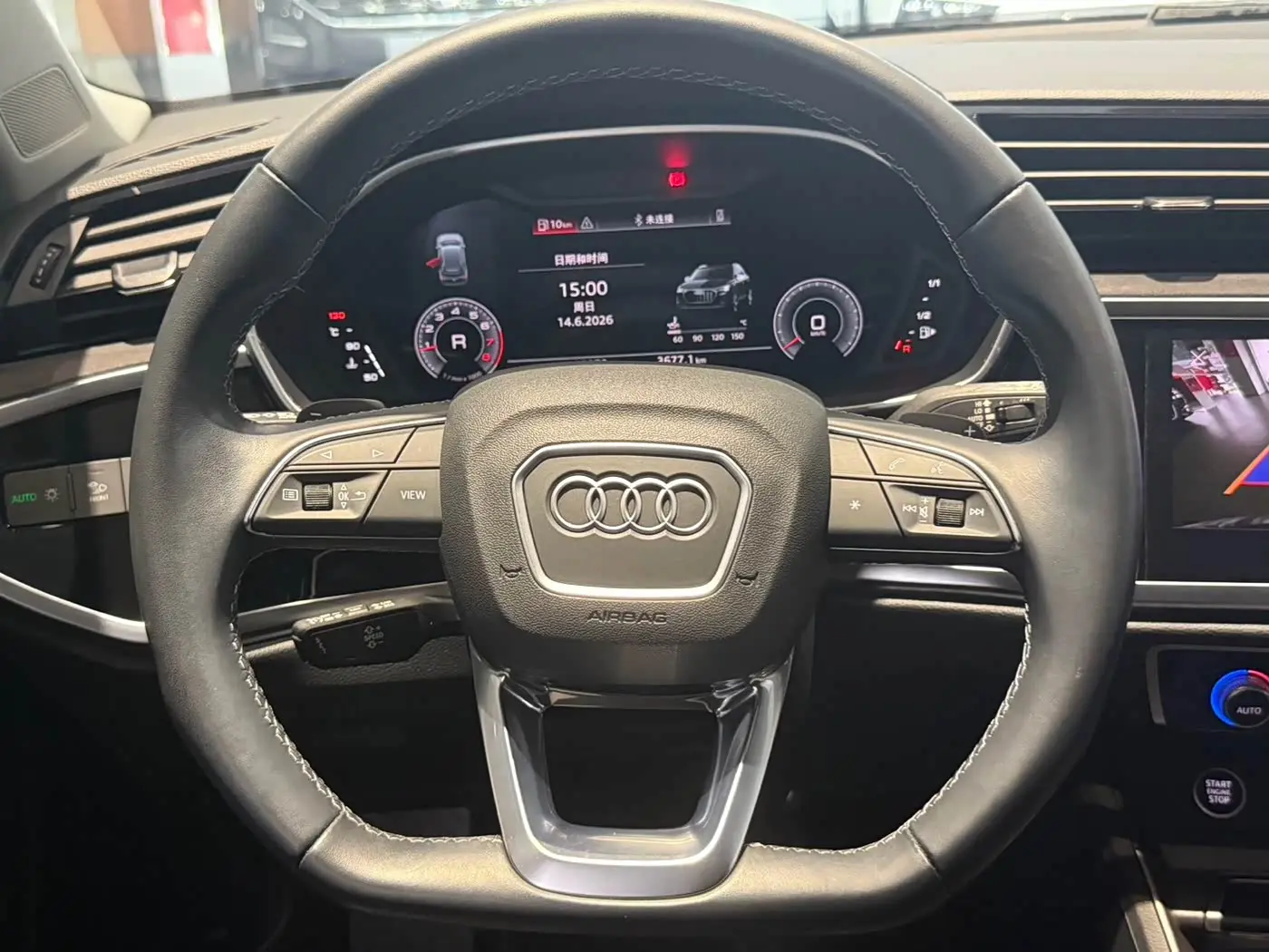 Audi Q3 2022 — Photo 12/20