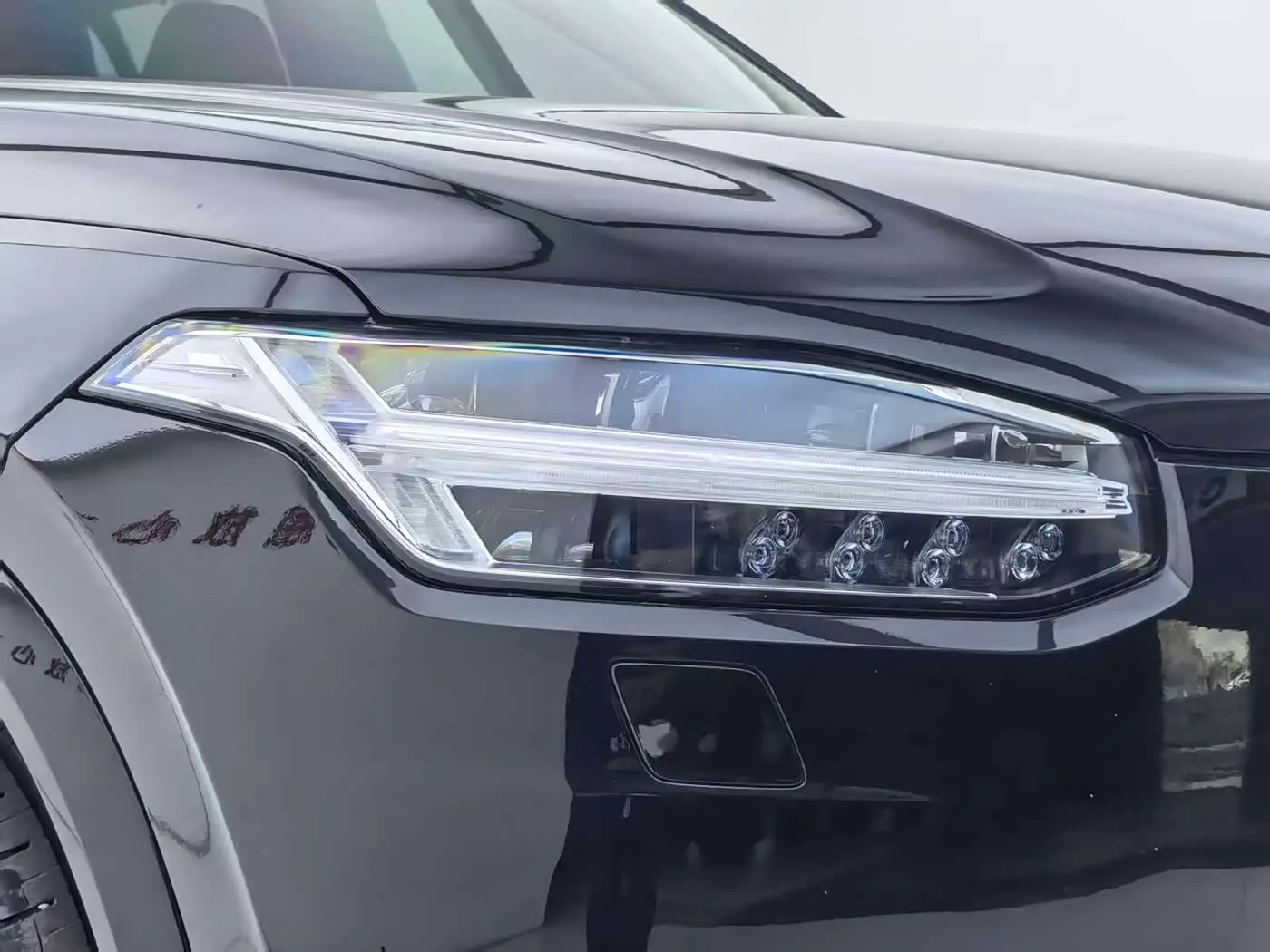 Volvo XC90 2021 — Фото 4/20