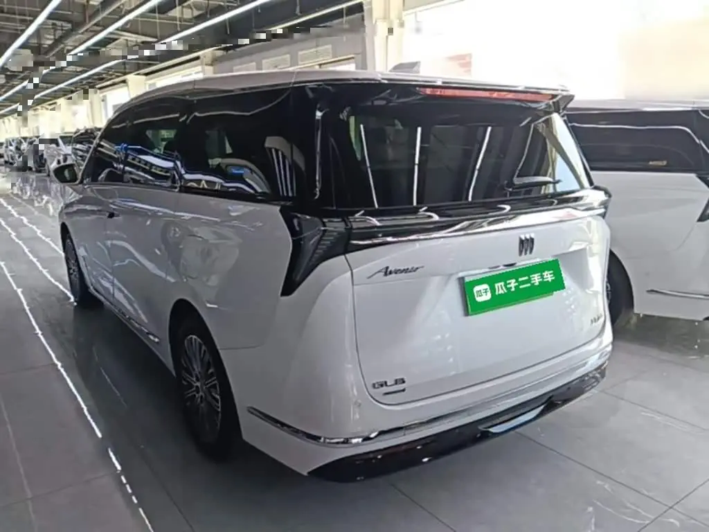 Buick GL8 New Energy 2025 — Photo 5/20