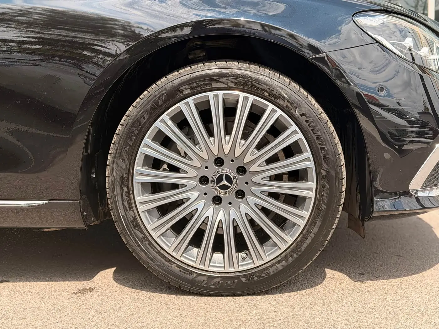 Mercedes-Benz E-Class 2023 — Фото 6/20
