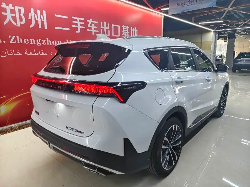 Jetour X70 PLUS 2024 — Photo 4/14