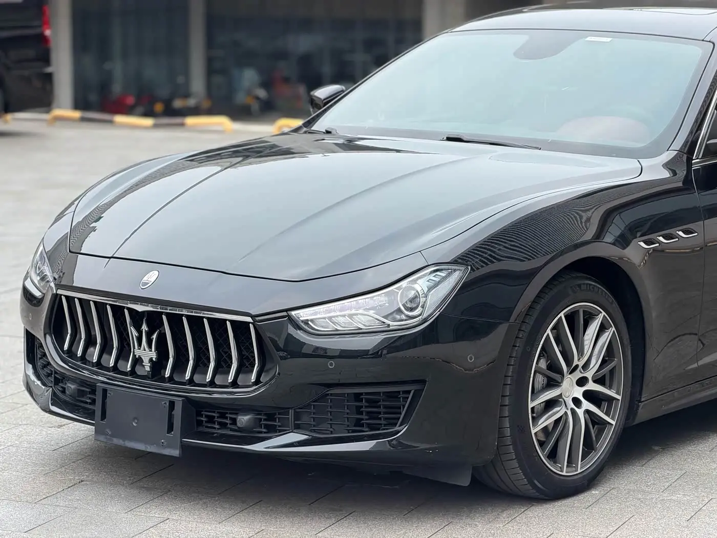 Maserati Ghibli 2018 — Фото 3/18