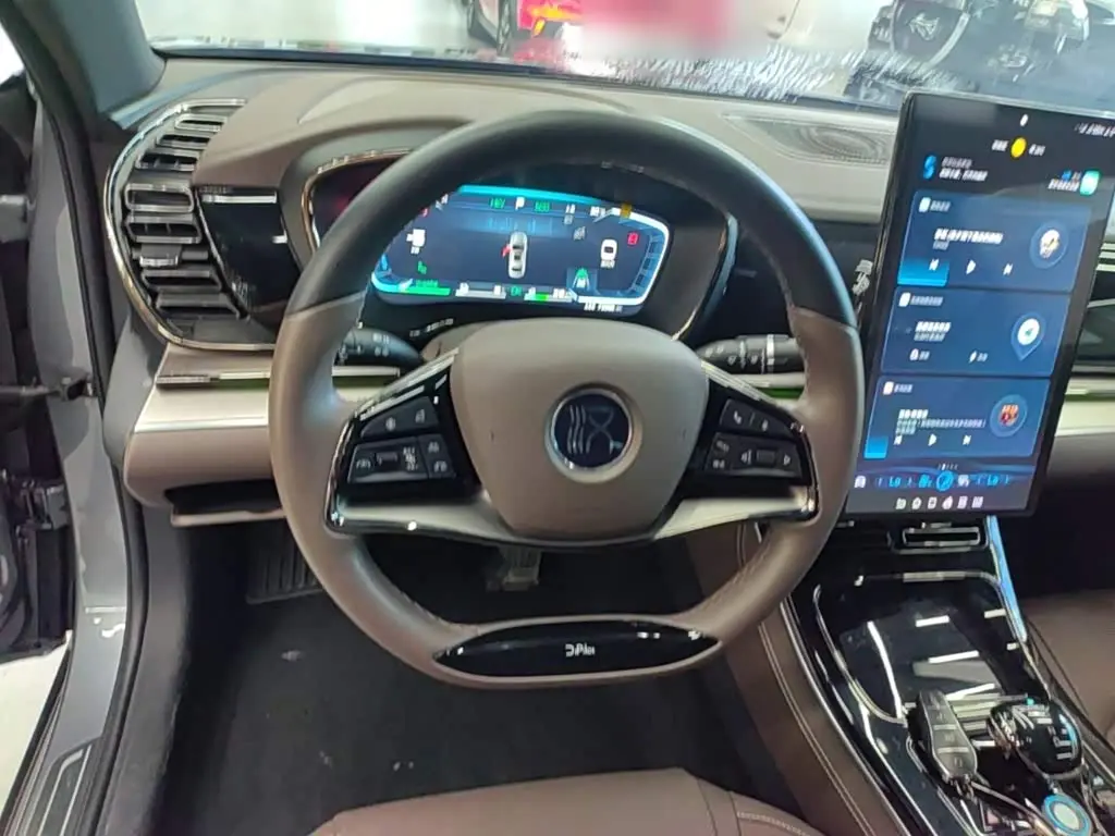 BYD Han 2023 — ფოტო 11/20