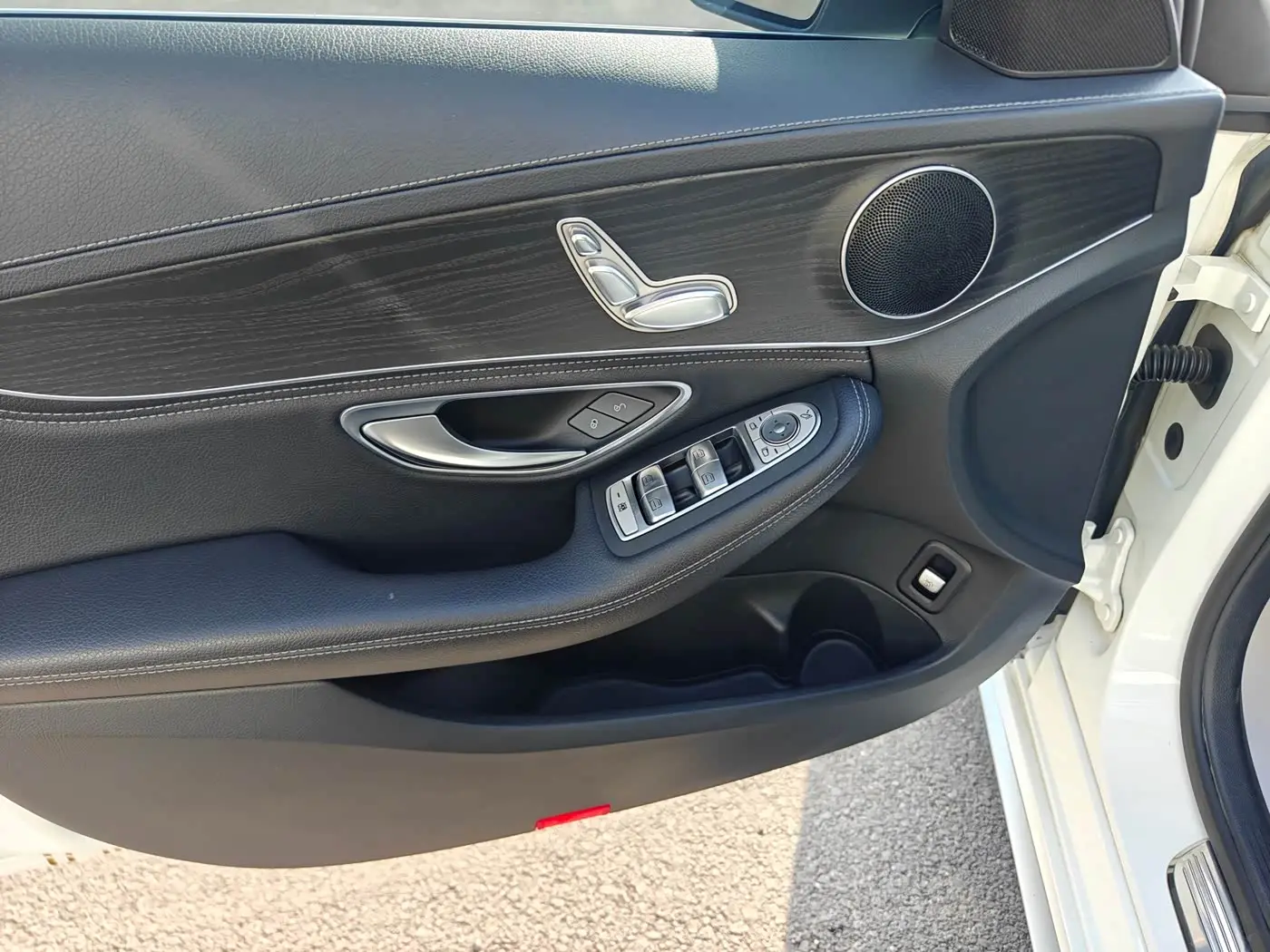 Mercedes-Benz C-Class 2019 — Photo 7/20