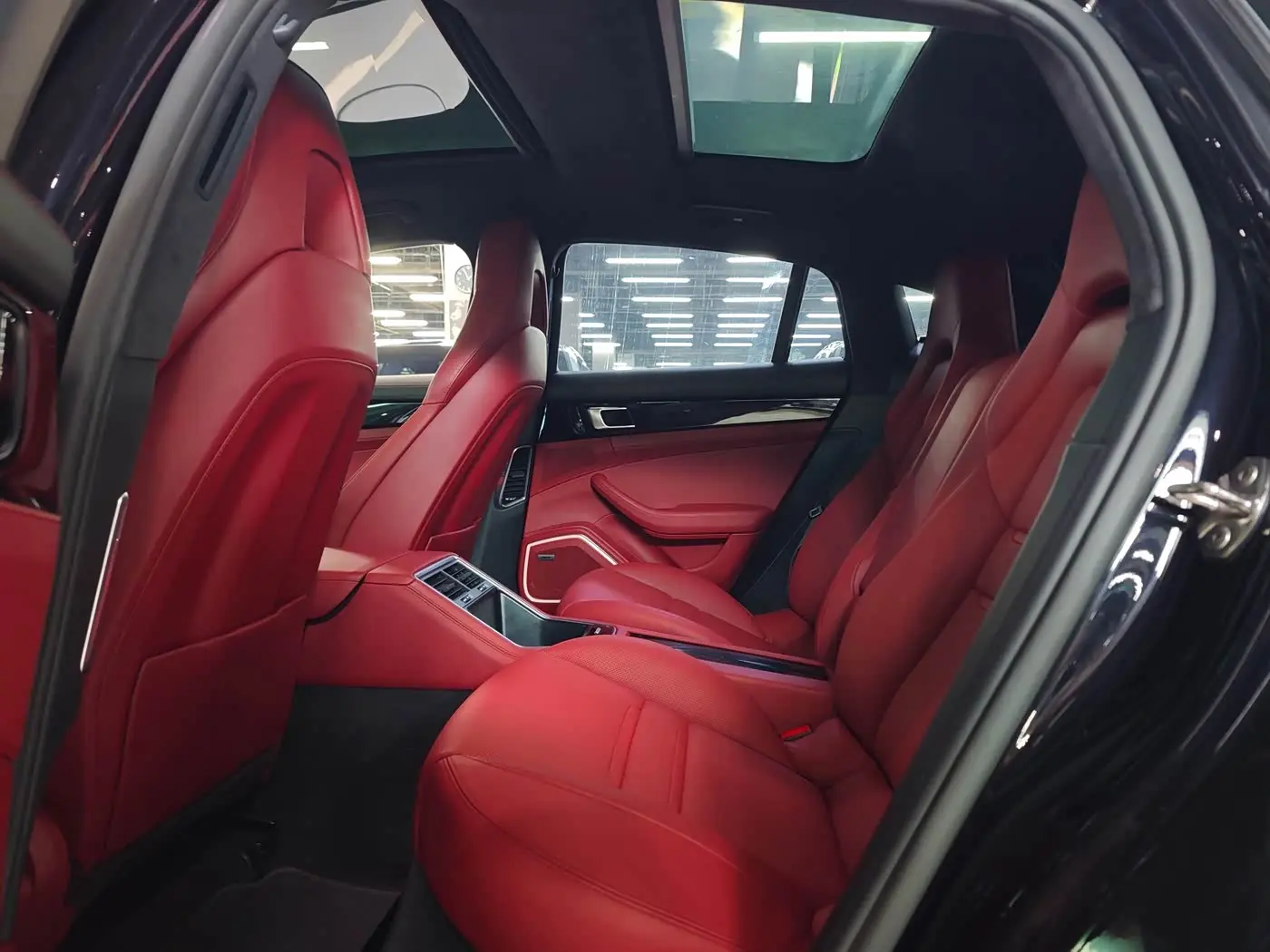 Porsche Panamera 2019 — Фото 9/15