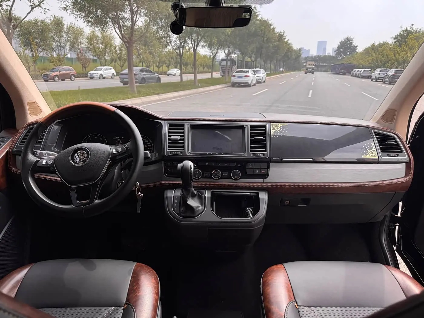 Volkswagen Caravelle 2019 — Photo 7/13