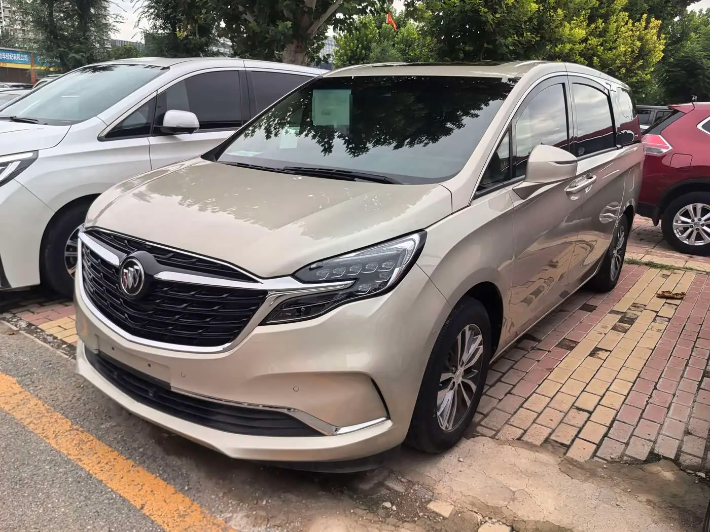 Buick GL8, 2021
