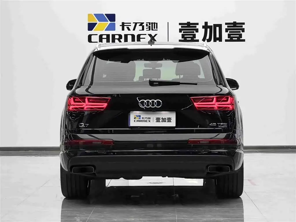 Audi Q7 2018 — Фото 19/20