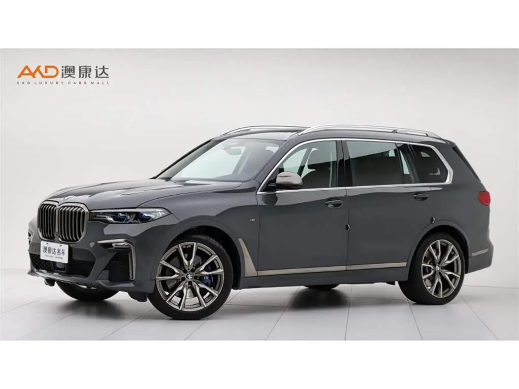 BMW X7 2022 — Фото 1/11