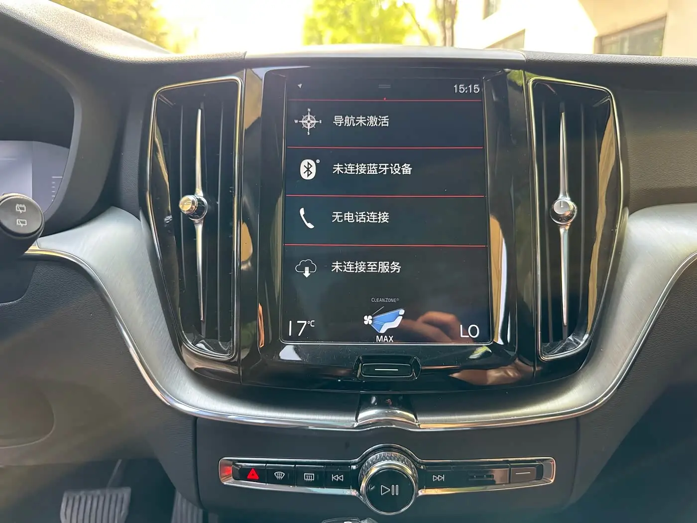 Volvo XC60 2018 — Фото 16/19