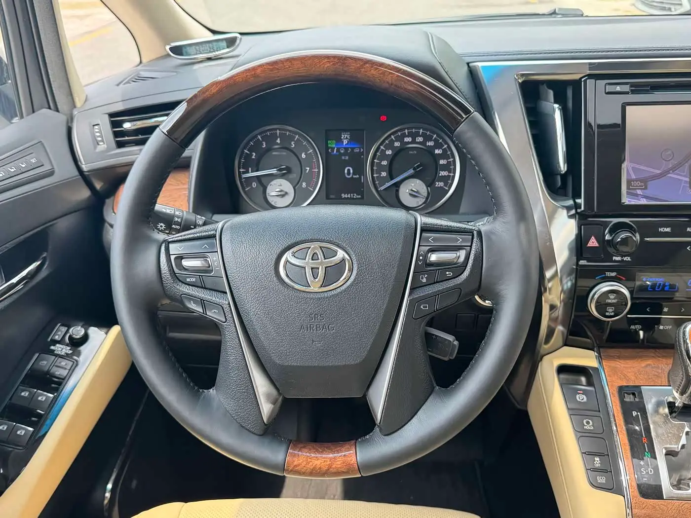 Toyota Alphard 2016 — Фото 8/20