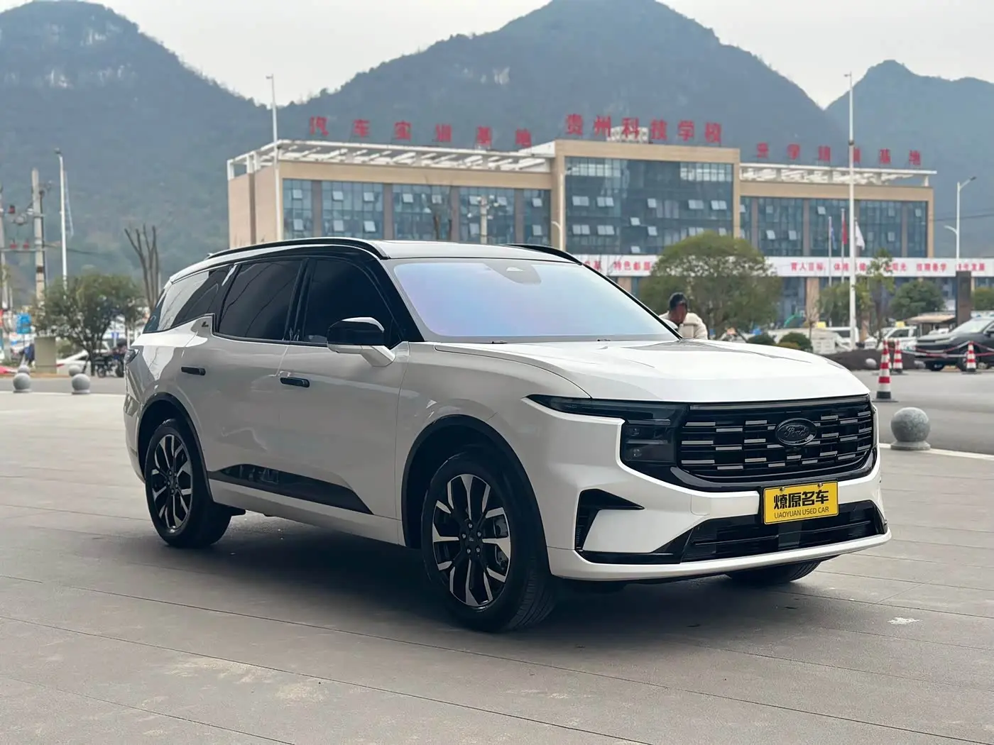 Ford Edge 2025 — Şəkil 3/20