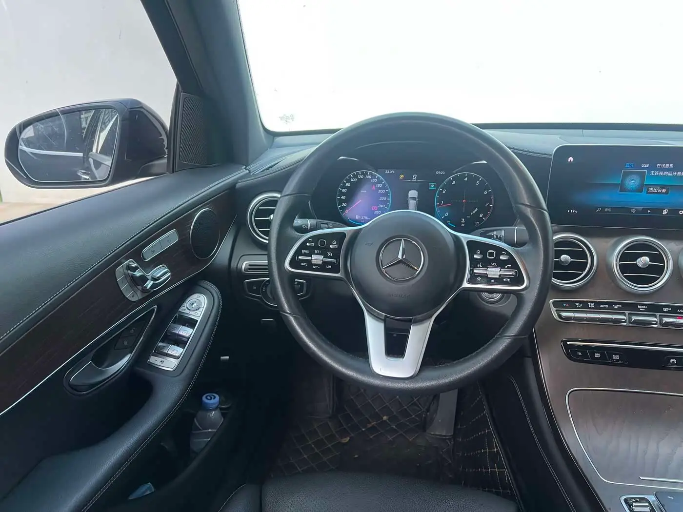 Mercedes-Benz GLC 2022 — Photo 10/11