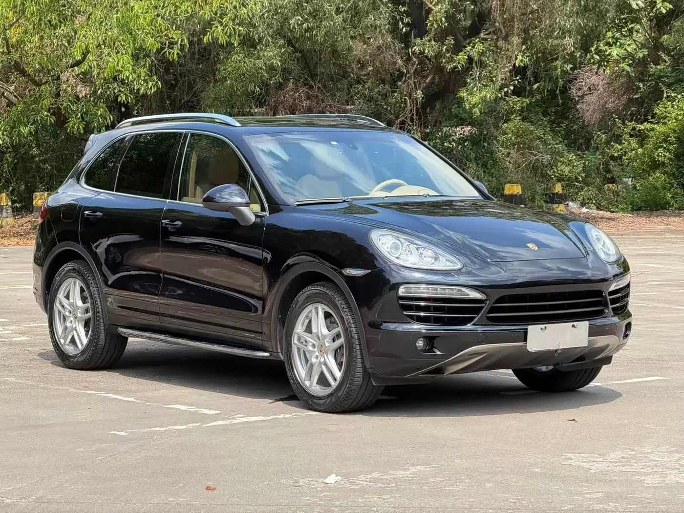Porsche Cayenne 2012 — Photo 3/19