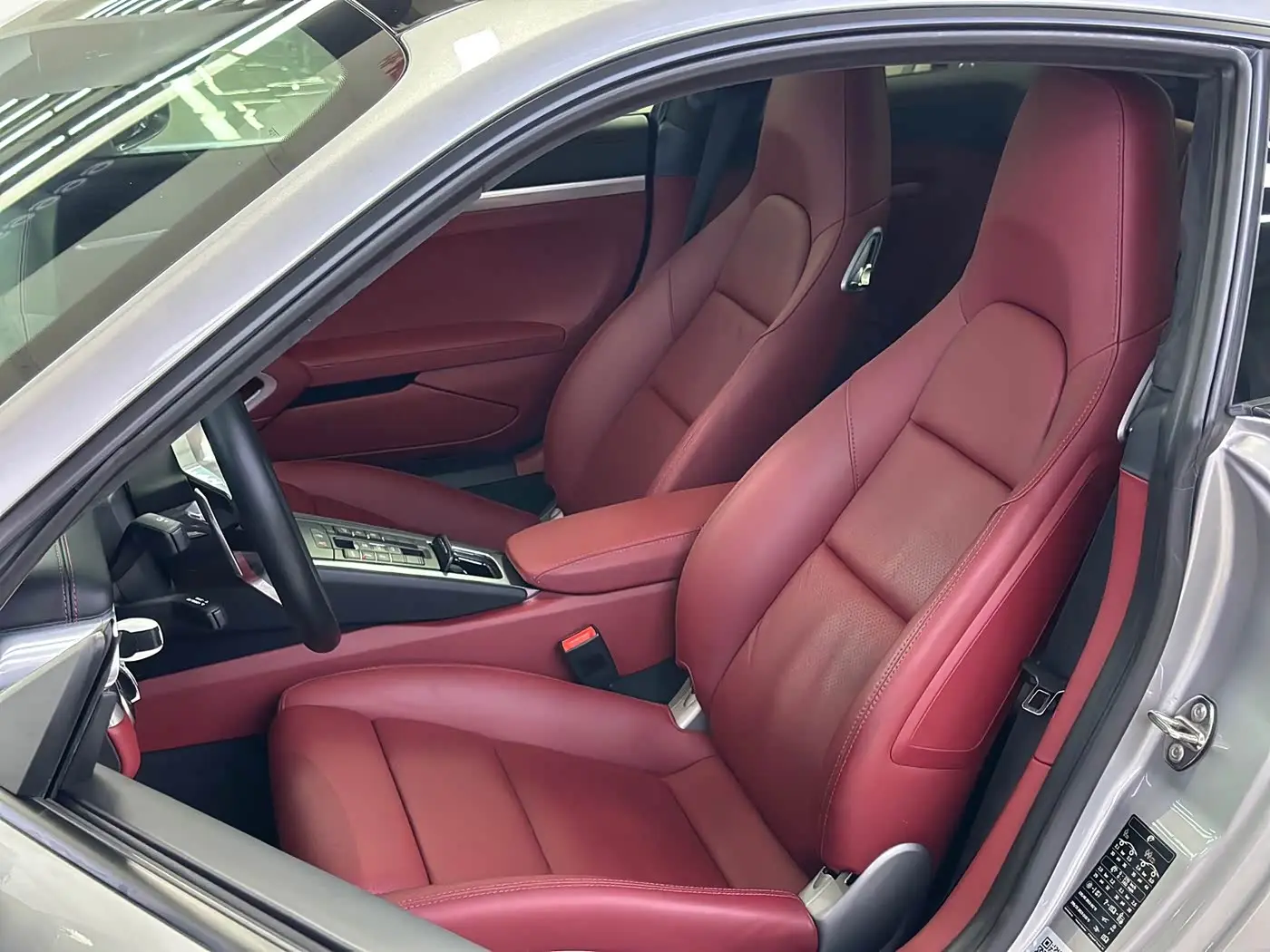 Porsche 911 2018 — Photo 15/17