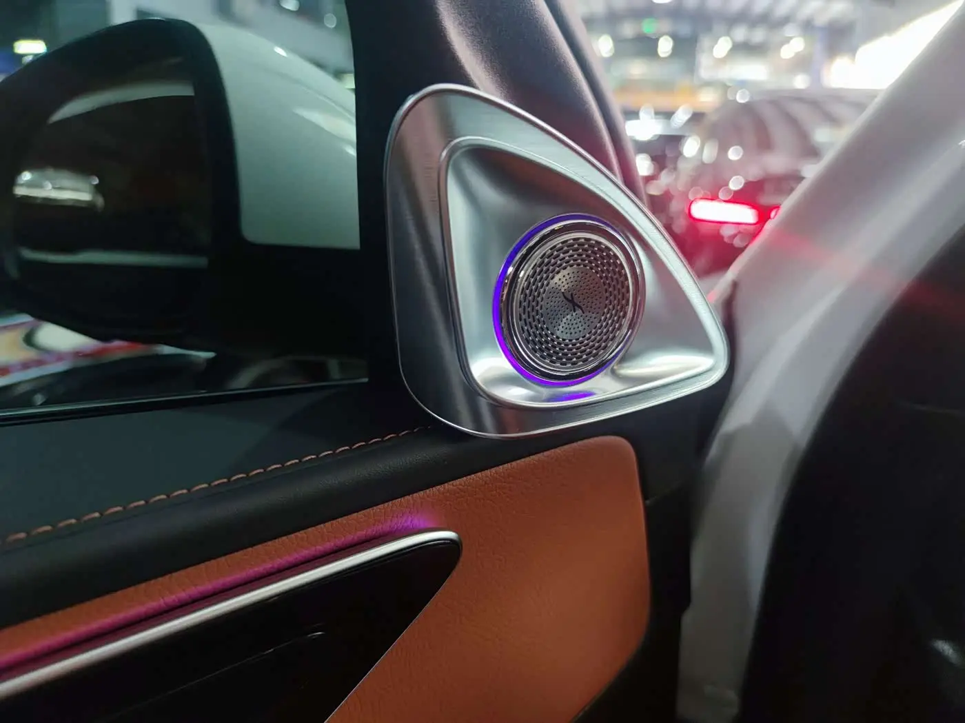 Mercedes-Benz C-Class 2024 — Photo 6/20