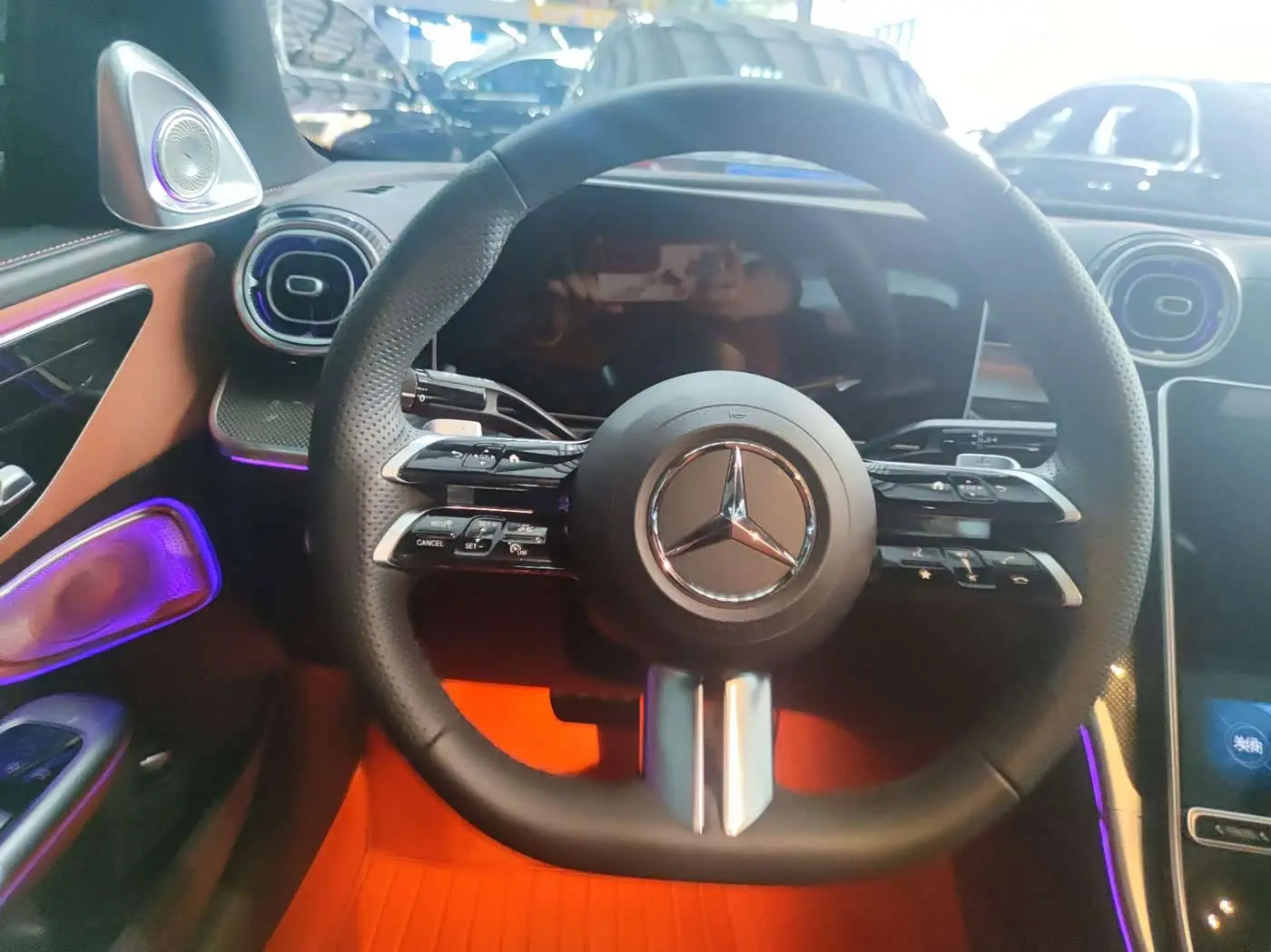 Mercedes-Benz C-Class 2024 — Photo 14/20