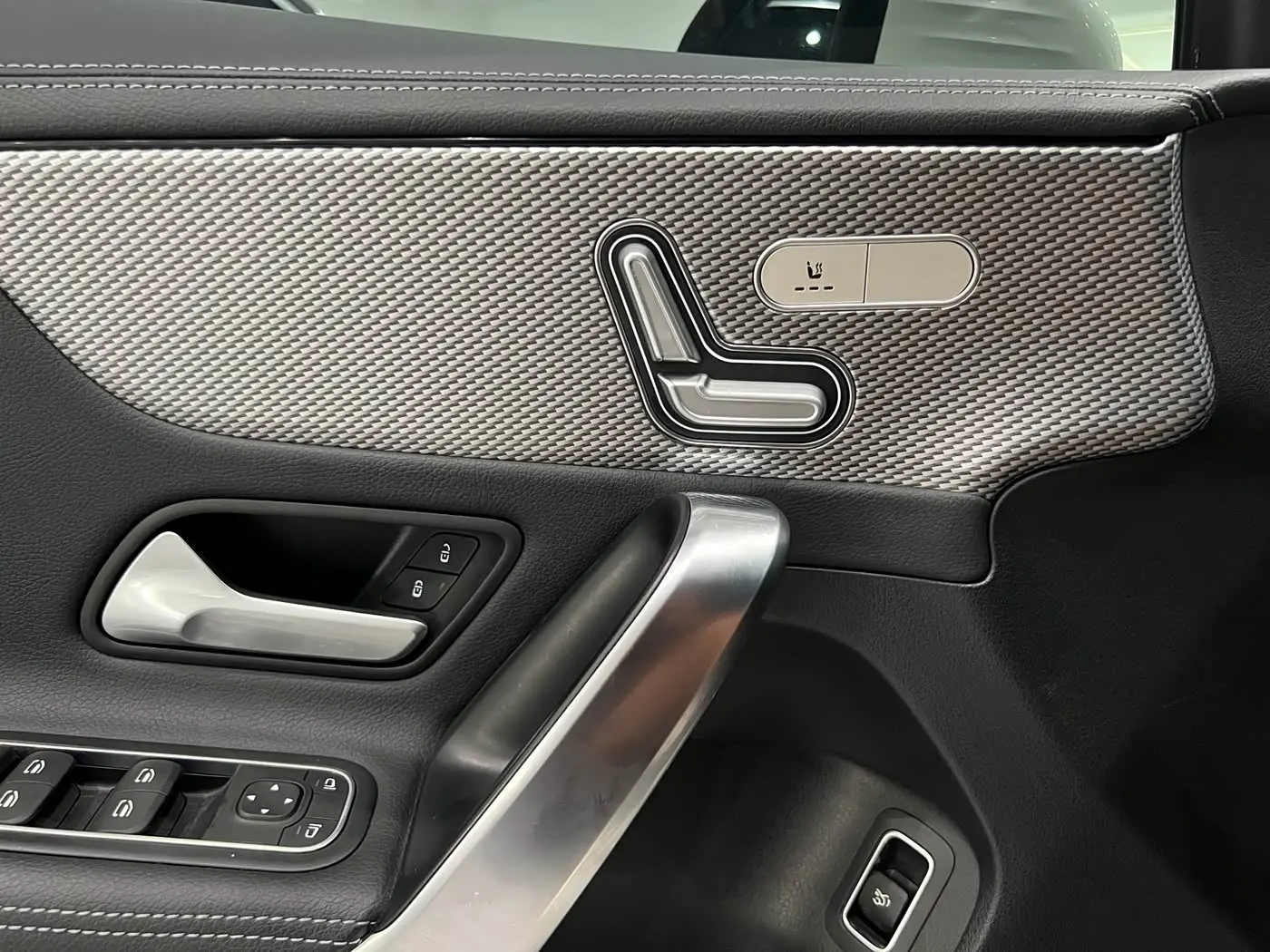 Mercedes-Benz A-Class 2024 — Photo 13/20