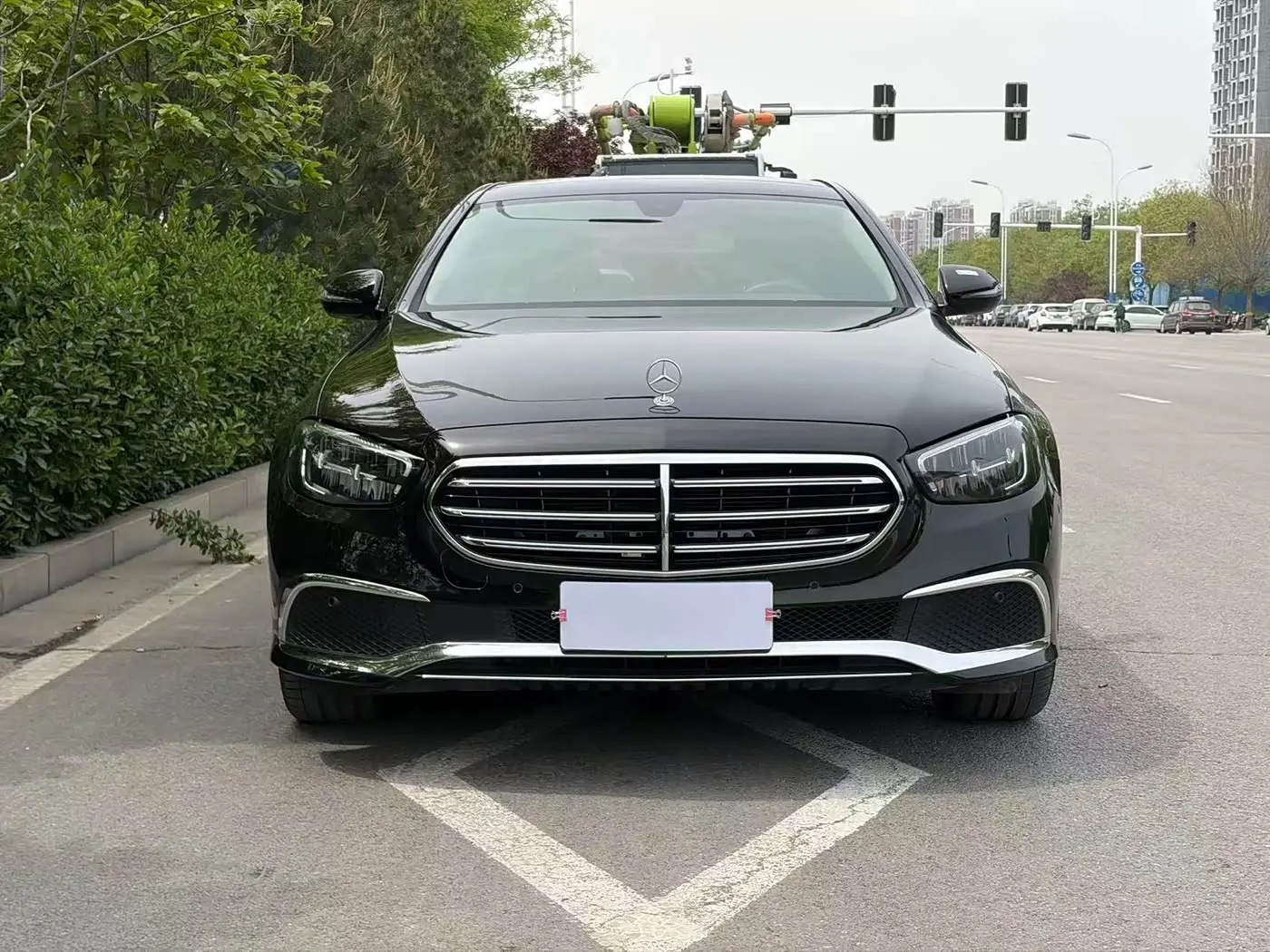 Mercedes-Benz E-Class 2021 — Photo 14/18