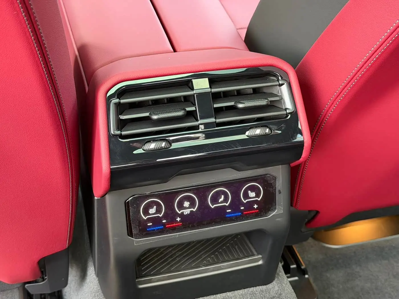 BMW 5 Series 2026 — Photo 14/15