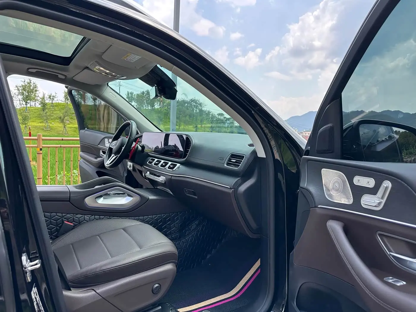Mercedes-Benz GLE 2022 — Фото 14/20