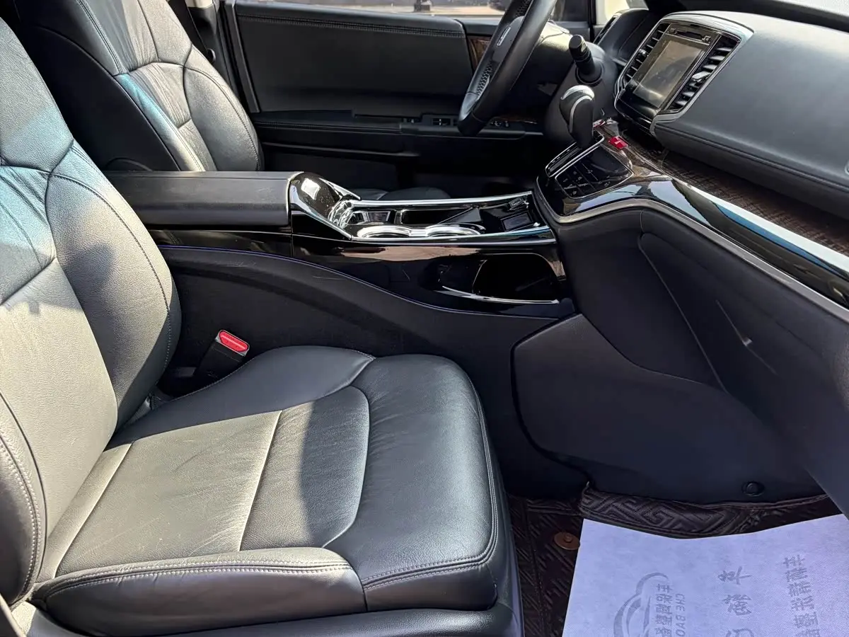 Honda Odyssey 2017 — Photo 19/20