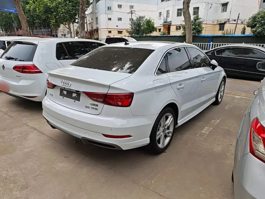 Audi A3 2020 — ფოტო 7/20