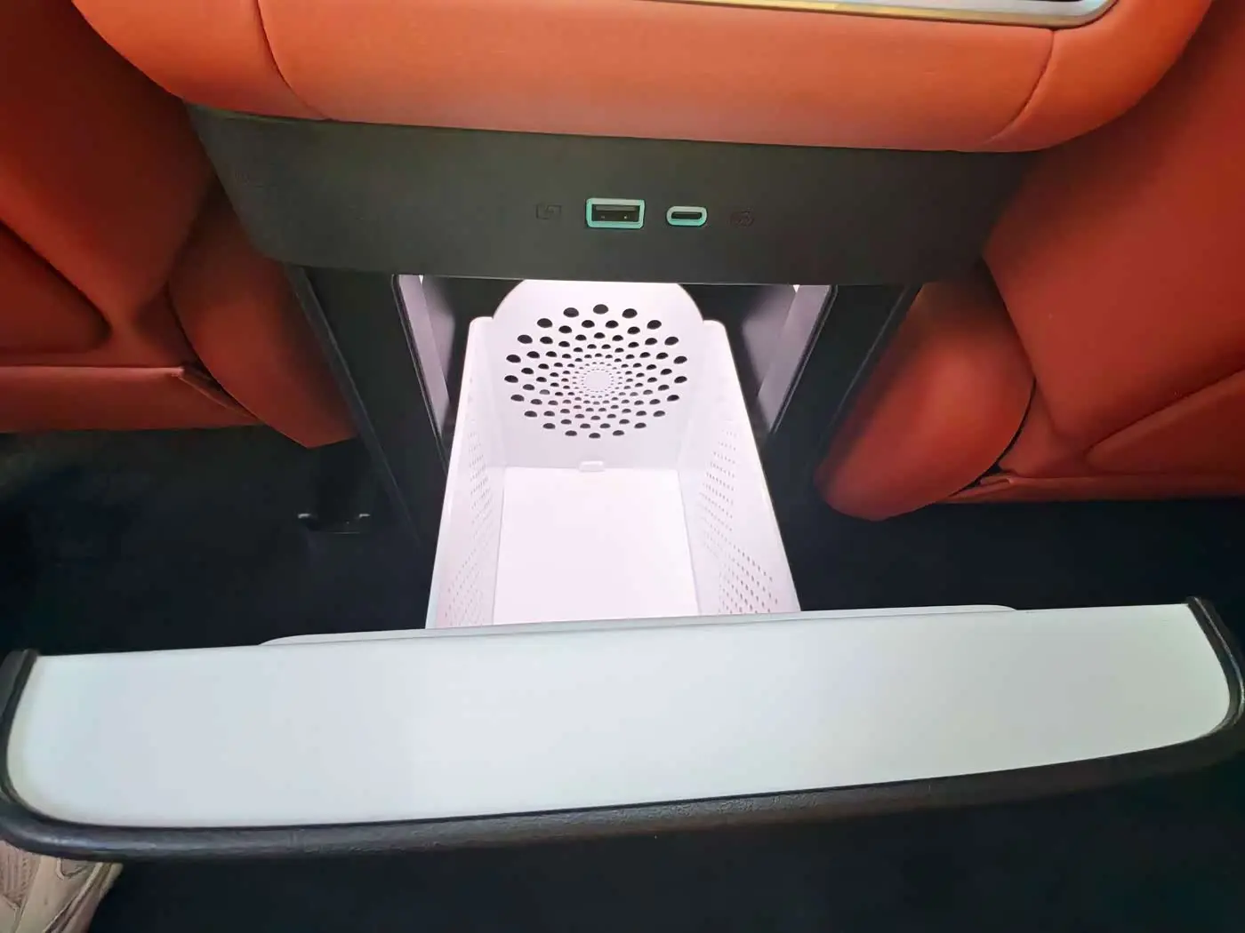 BYD Tang L 2025 — Şəkil 19/20