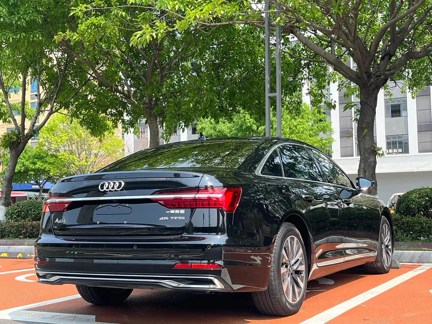Audi A6L 2024 — Photo 9/9