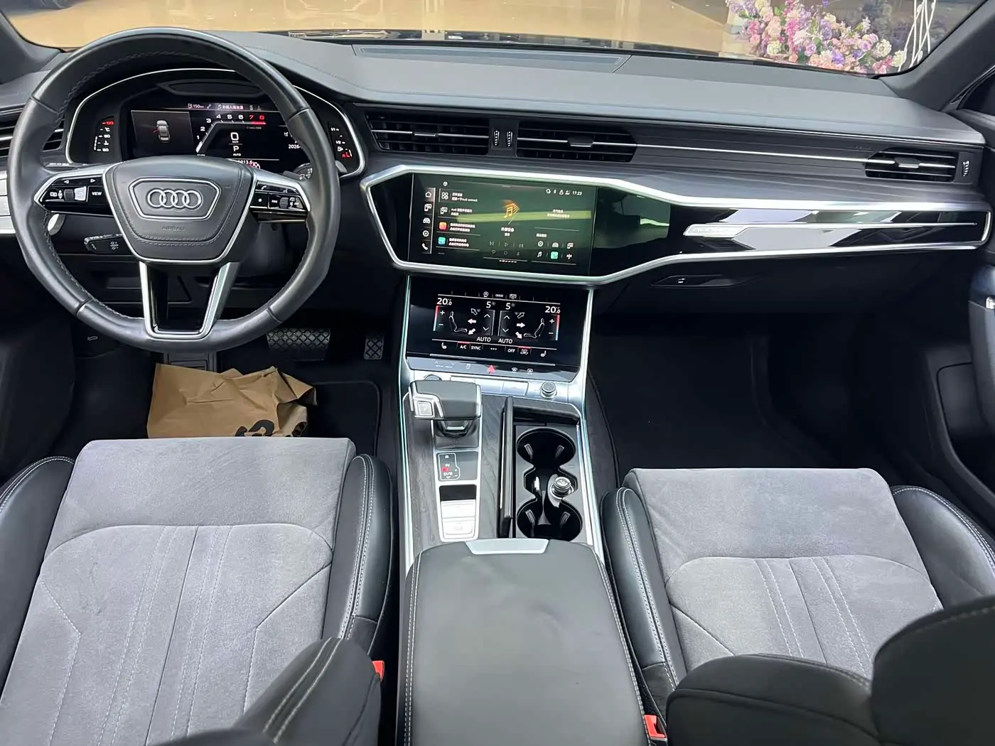 Audi A6L 2023 — Photo 9/14