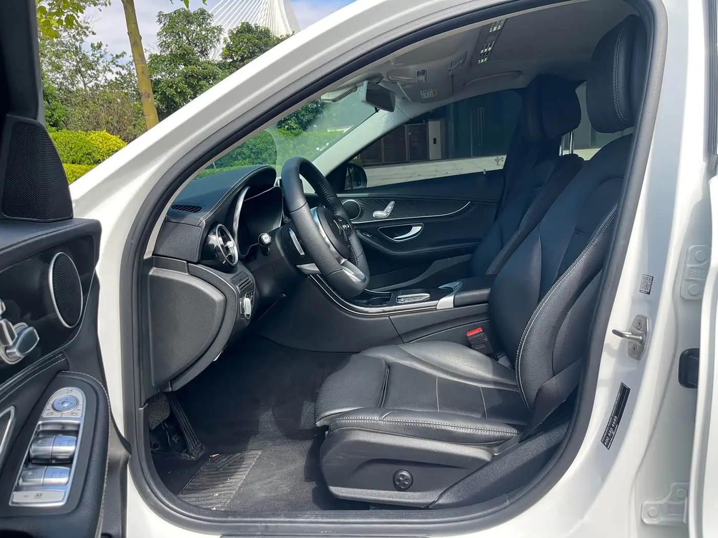 Mercedes-Benz C-Class 2020 — Photo 9/20