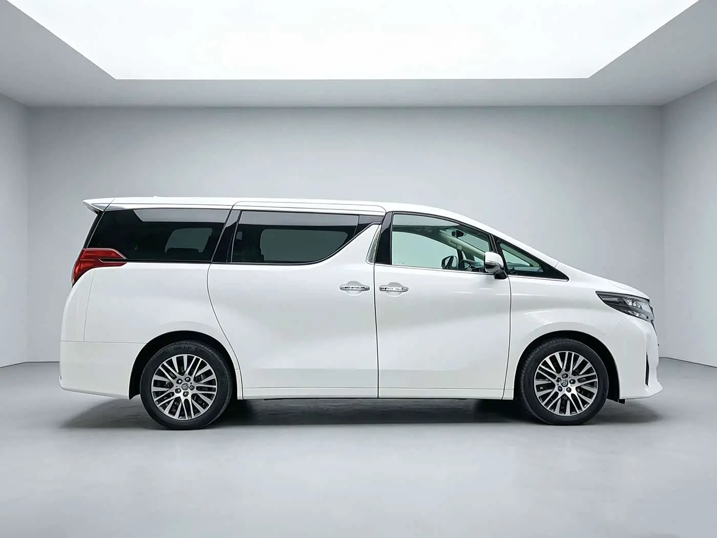 Toyota Alphard 2017 — Şəkil 7/20