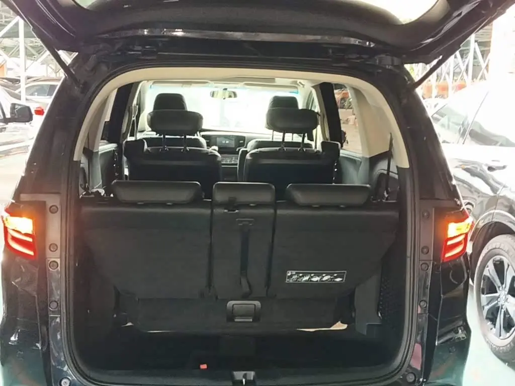 Honda Odyssey 2018 — Photo 19/20