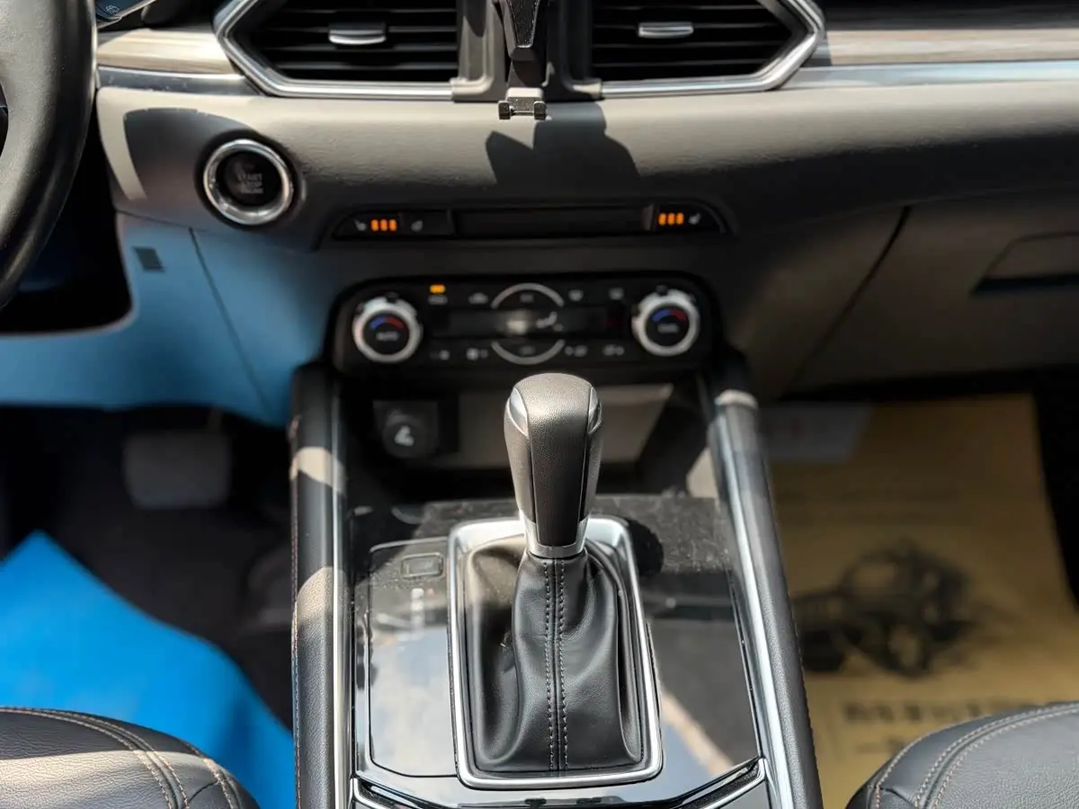 Mazda CX-5 2018 — Photo 18/20