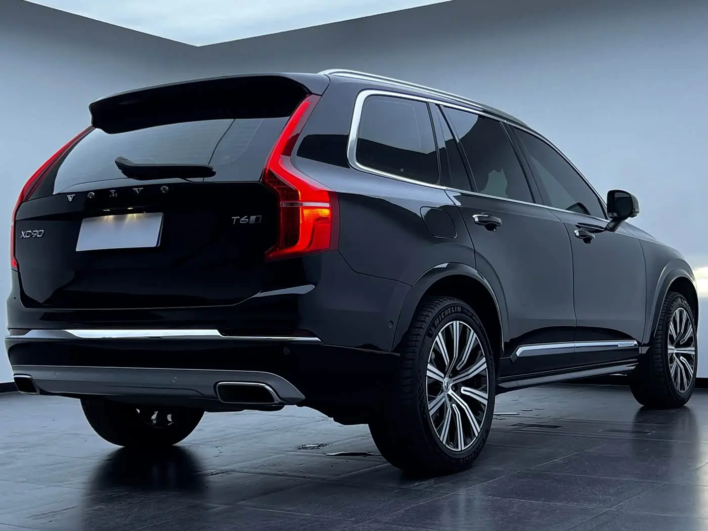 Volvo XC90 2020 — Фото 10/20